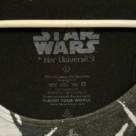 Star Wars Her Universe Darth Vader Tank - Picture 3 of 4